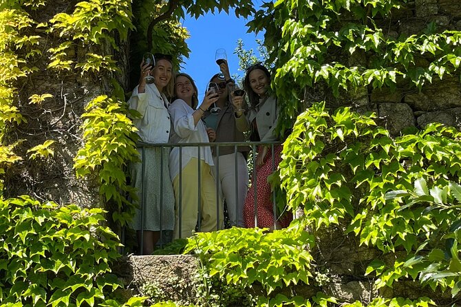 Douro Valley Tour - 3 Wine tastings, Lunch & river Cruise - Casal de Loivos Museum + familiar cellar: where the tasting starts to make sense