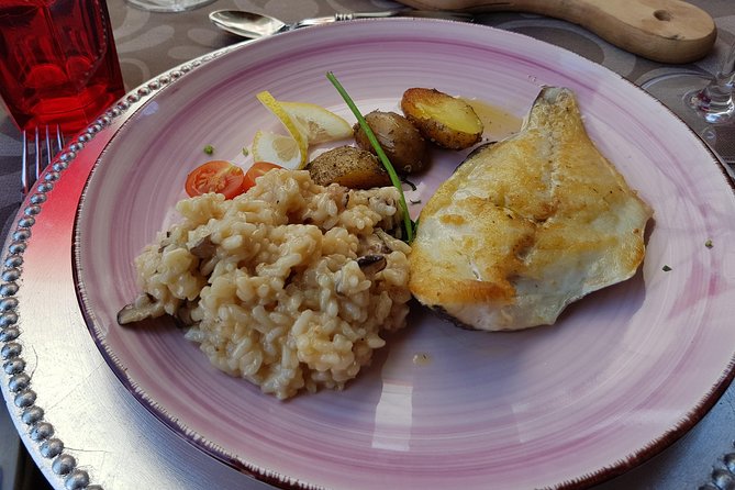 Douro Valley Wine Tour: 3 Vineyard Visits, Wine Tastings, Lunch - A Full Douro Day from Porto: What This Tour Actually Includes