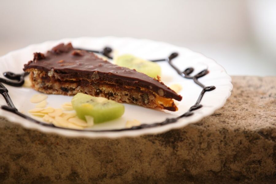 Dubrovnik Gastronomy: 3-Hour Food and Wine Tour - The in-between moments: how the guide makes the walk feel personal
