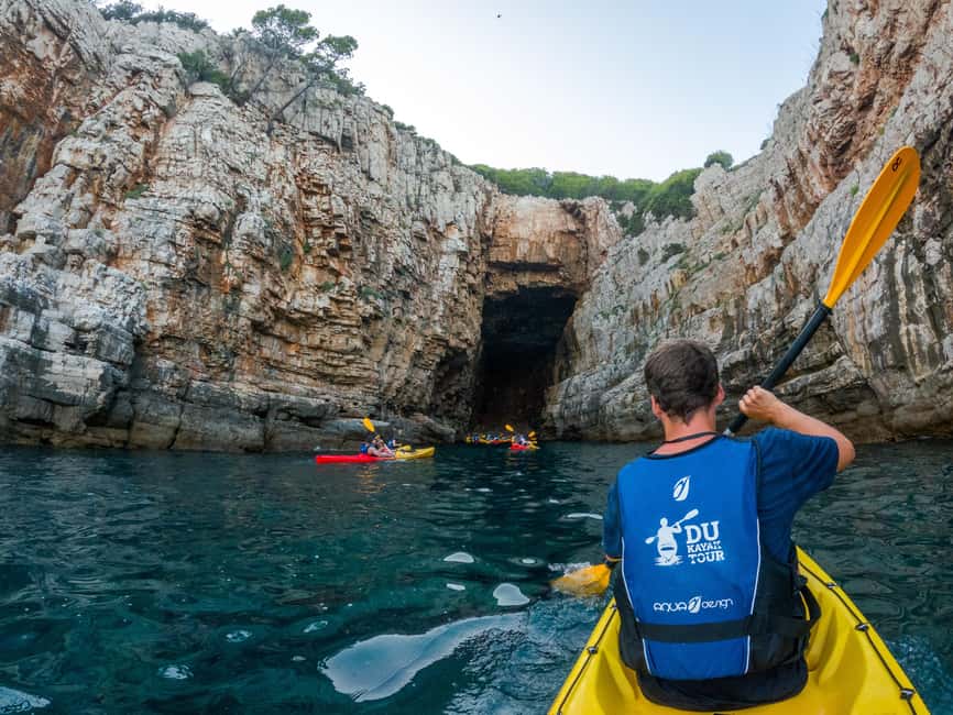 Dubrovnik: Guided Sunset Sea Kayaking Tour with Wine - Sunset wine stop near Lokrum: the romantic payoff (and a smart reset)
