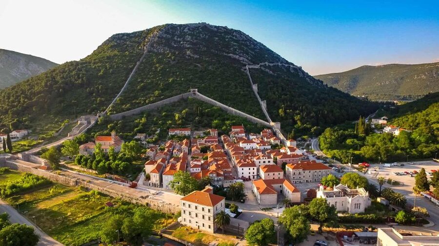 Dubrovnik: Oyster, Mussles, and Wine Tasting Tour in Ston - Little Ston Bay by Boat: The Part With the Best Views and the Freshest Food