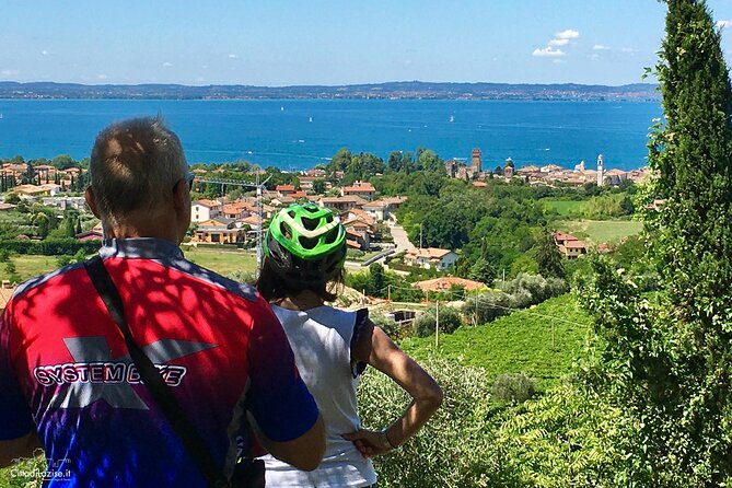 E-Bike Tour and Wine Tasting in Lazise - Finding the best bike views: photos, pacing, and not fighting traffic