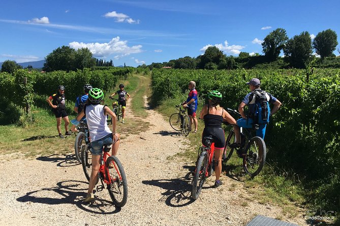 E-Bike Tour and Wine Tasting in Lazise - What to wear and bring so the ride stays fun
