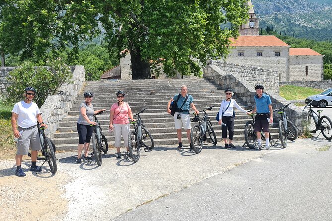 E-Bike Tour + Gourmet Snack + Wine Tasting (Small Group) - Roads, safety, and what to do if you’re a little nervous
