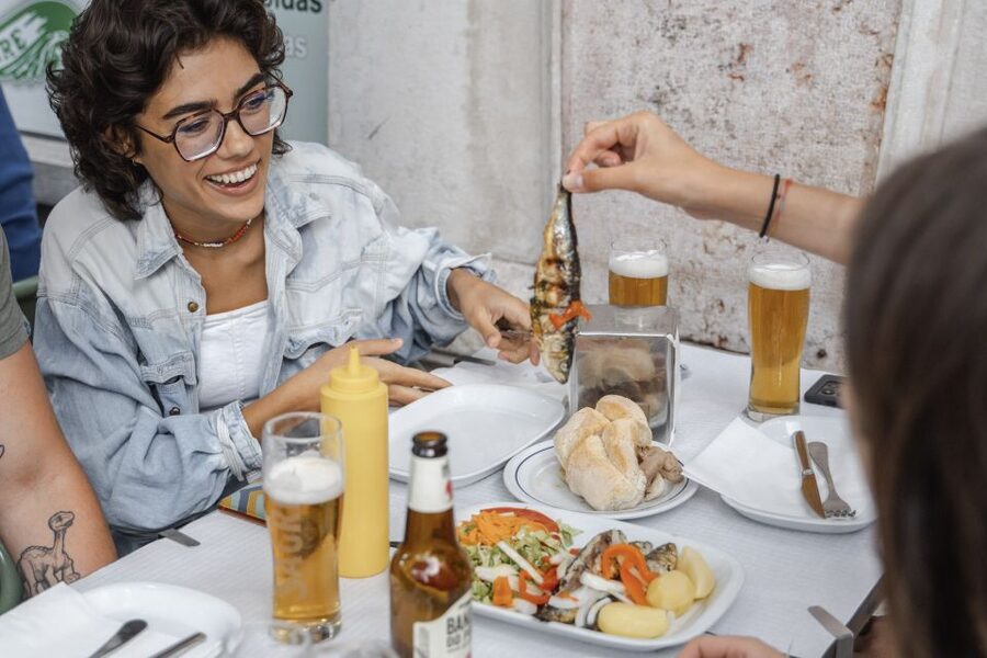 Eat & Walk Through Lisbon: A Local Food & Wine Experience - Praça do Comércio to Supremo Tribunal de Justiça: your “start Lisbon” moment