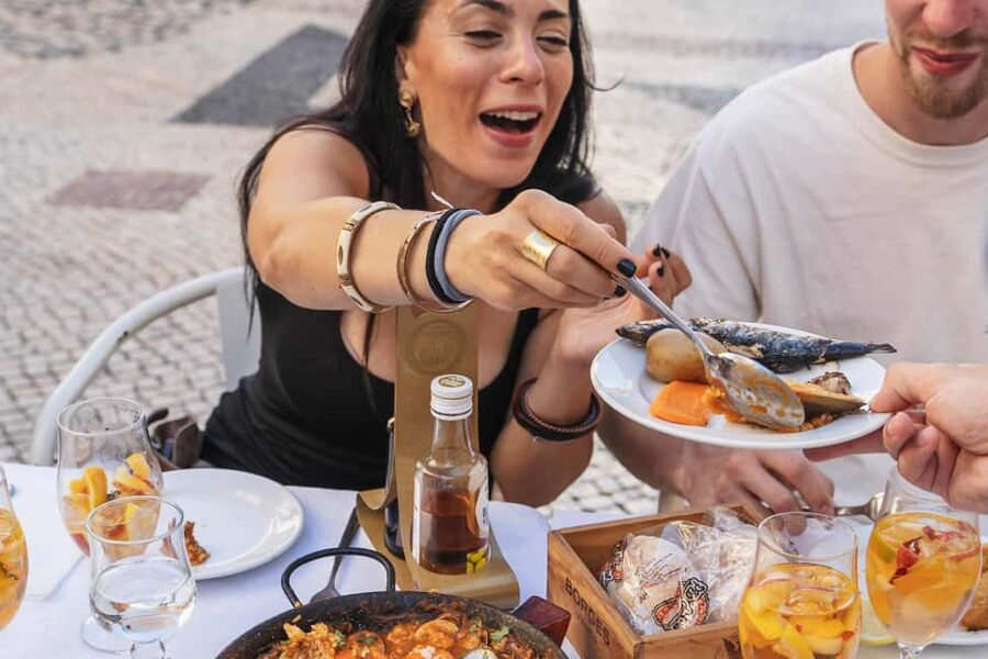 Eat & Walk Through Lisbon: A Local Food & Wine Experience - Rua da Madalena: squeezing more flavor into one walk