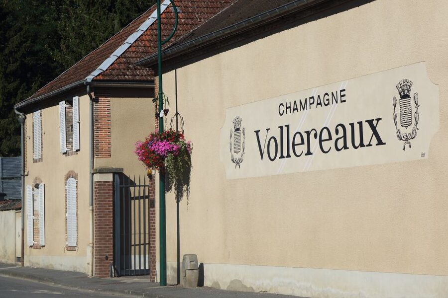 Epernay: Guided Tour of Champagne Cellar with Tastings - Vollereaux in the Marne Valley: what you’re walking into