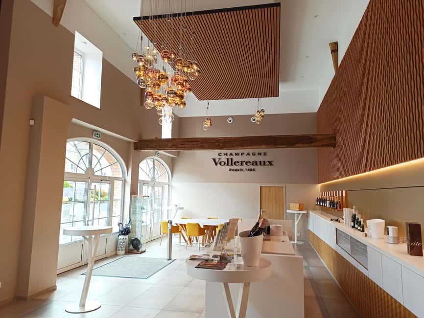 Epernay: Guided Tour of Champagne Cellar with Tastings - Tasting 3 Champagnes: how to taste with purpose