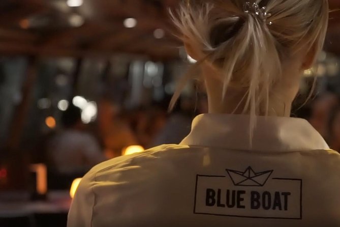 Evening Canal Cruise in Amsterdam with Wine & Cheese Option - Wine and cheese: a nice extra, but manage expectations