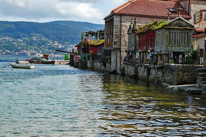 Excursion to Rias Baixas with Winery - Optional mussel boat - Rías Baixas day trip basics: what $50.81 buys you