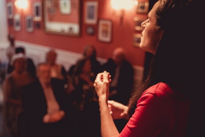 Fado Show with Port Wine at Historic Lisboa em Fado - Lisboa em Fado in Baixa Chiado: why this microphone-free show works