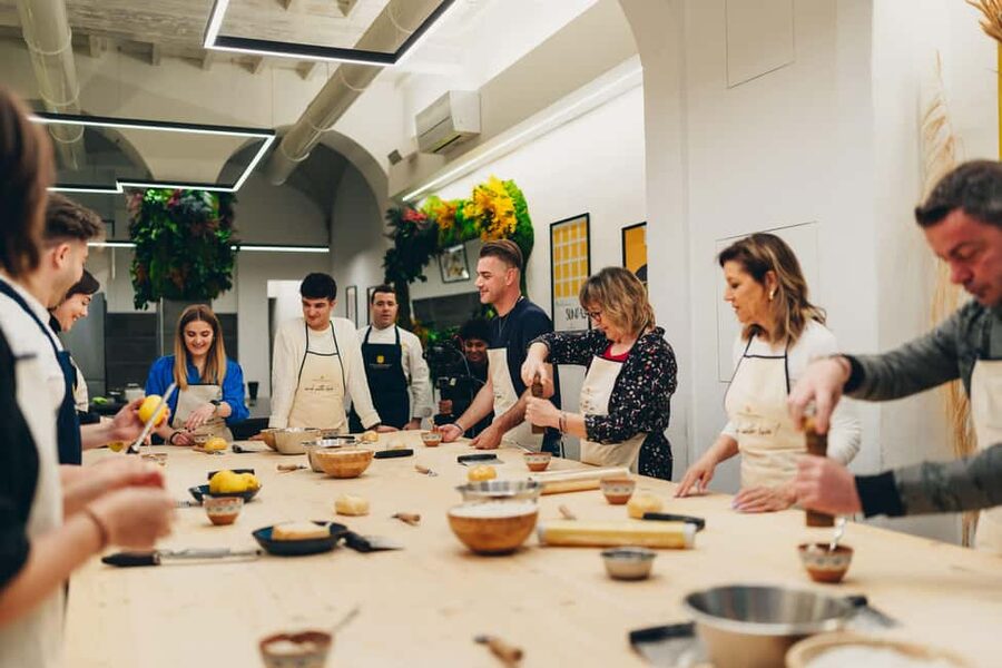 Florence: Art of Pasta Cooking Workshop with Food and Wine - Florence Pasta Class with Michelin-Trained Chefs: What You’re Really Getting in 3 Hours