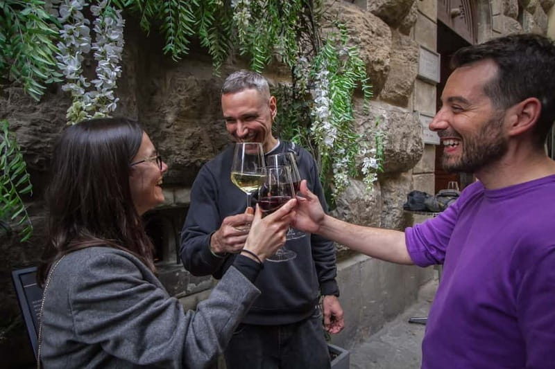 Florence: City Highlights Walking Tour + Wine Windows Option - Walking Florence Like a Timeline: The Medici Effect
