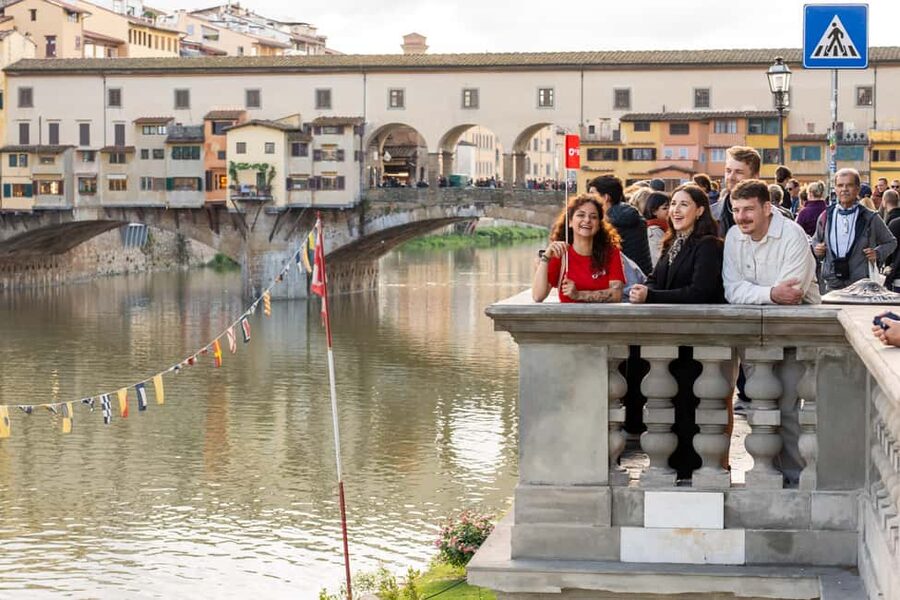 Florence: Food Walking Tour with Local Steak and Tuscan Wine - Gelato finale and using your guide’s Florence advice