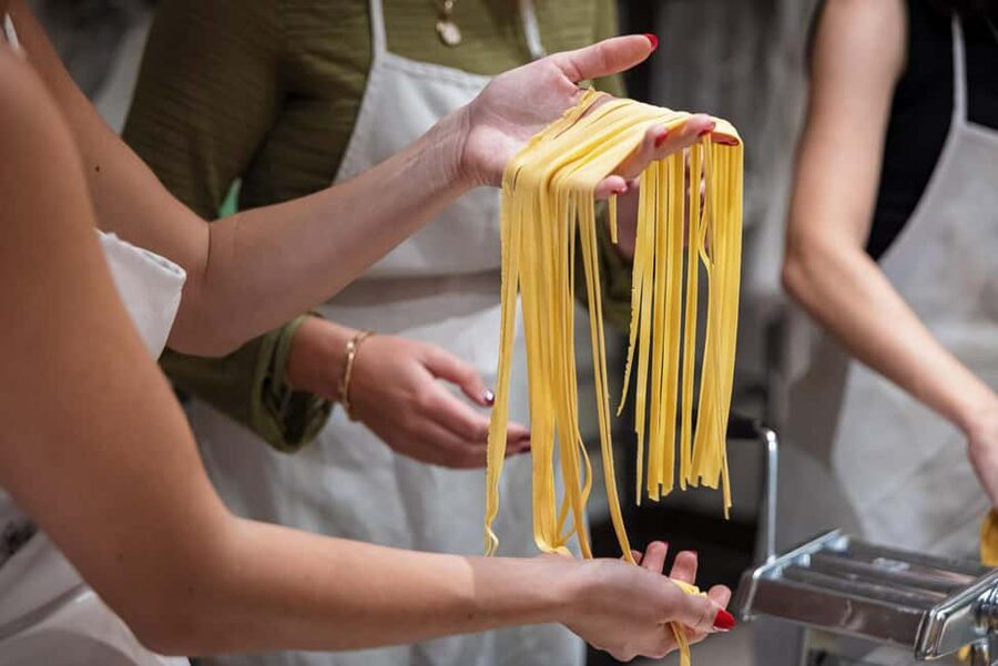 Florence: Handmade Pasta & Dessert Class with Unlimited Wine - Lunch or Dinner With Unlimited Wine: Why the Meal Matters