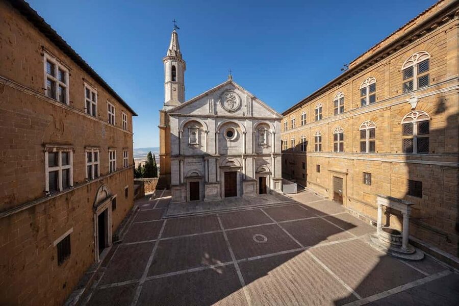 Florence: Orcia Valley, Montalcino, Pienza with Lunch & Wine - Timing and pacing: what a 12-hour day trip really feels like