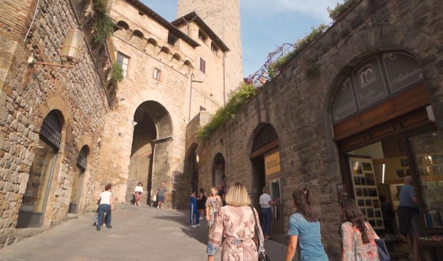 Florence: Pisa, Siena, S. Gimignano, Chianti Wine & Lunch - Price and Value: What $77 Buys in Tuscany