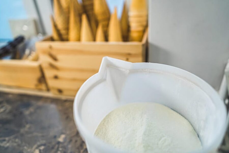 Florence: Pizza and Gelato Experience with Unlimited Wine - Should you book this pizza and gelato class in Florence?