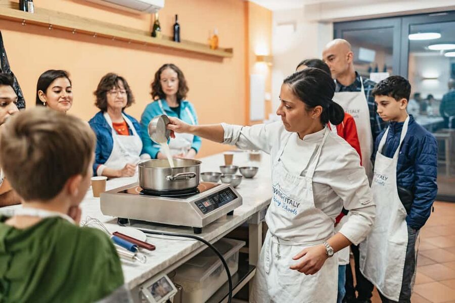 Florence: Premium Pizza & Gelato Preparation Class with Wine - Who Should Book This Pizza and Gelato Class?