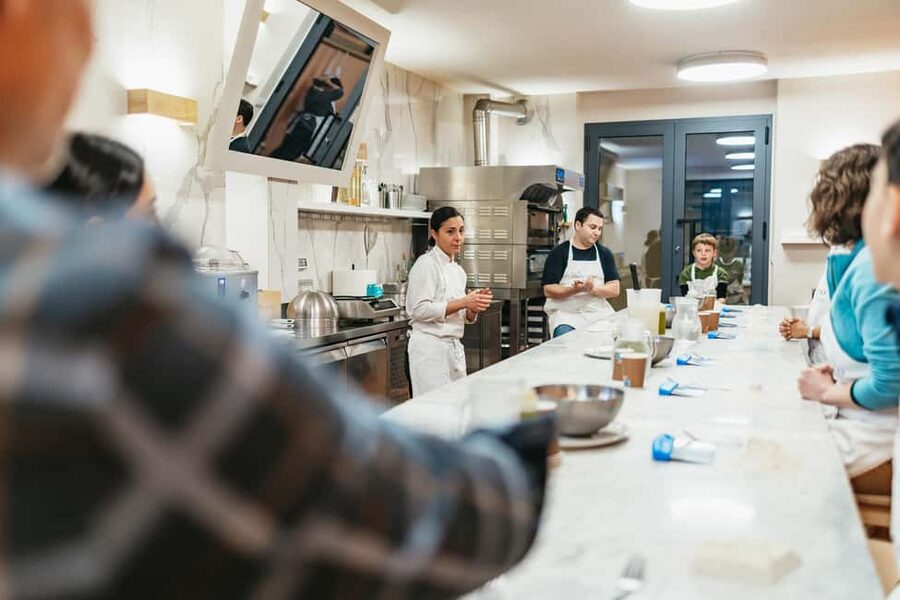 Florence: Premium Pizza & Gelato Preparation Class with Wine - Should You Book It?