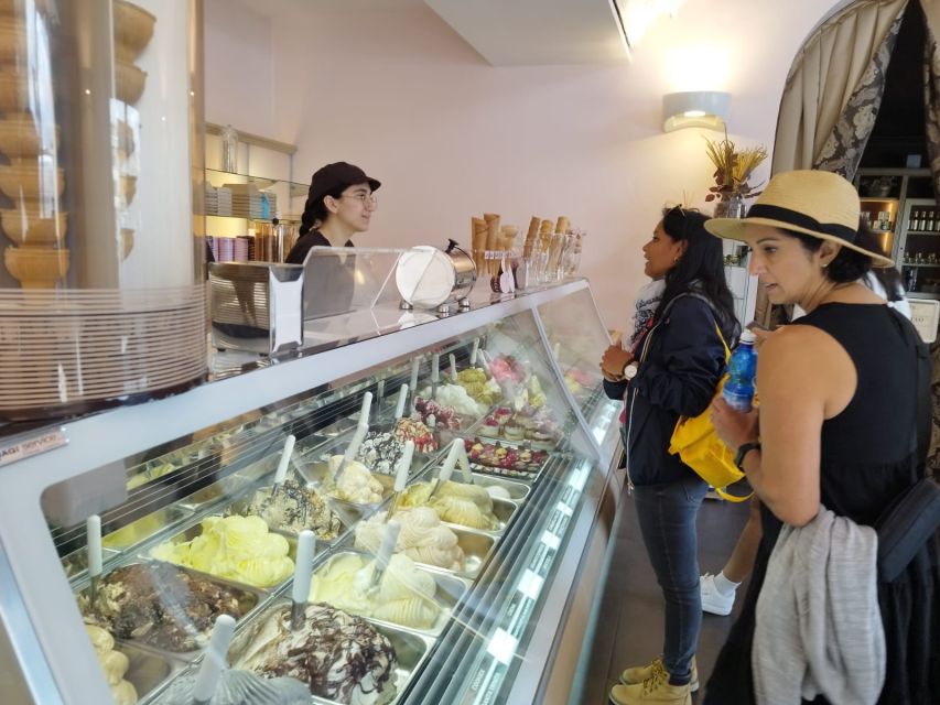 Florence: Street Food Walking Tour with Wine - Ponte Vecchio Area and the Gelato Finish