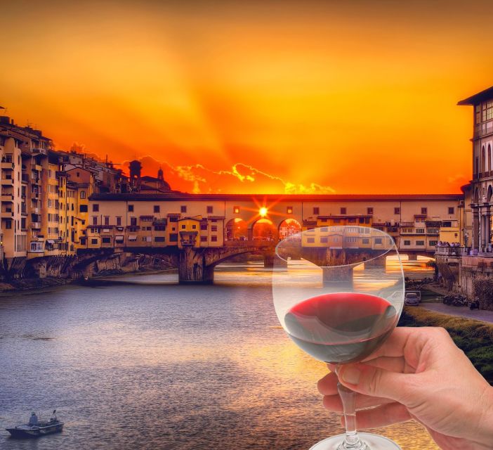 Florence: Sunset Sightseeing Tour and Wine Tasting - Oltrarno at dusk: what you experience in 2 hours