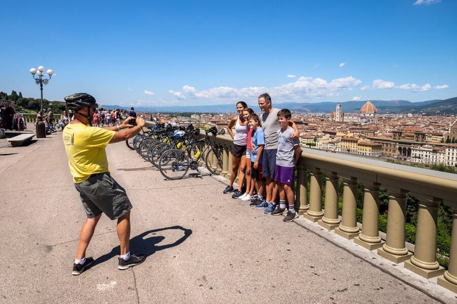 Florence: Tuscany Bike Tour with Wine & Olive Oil - Meeting at the Grey Gate: Getting Started Without Stress
