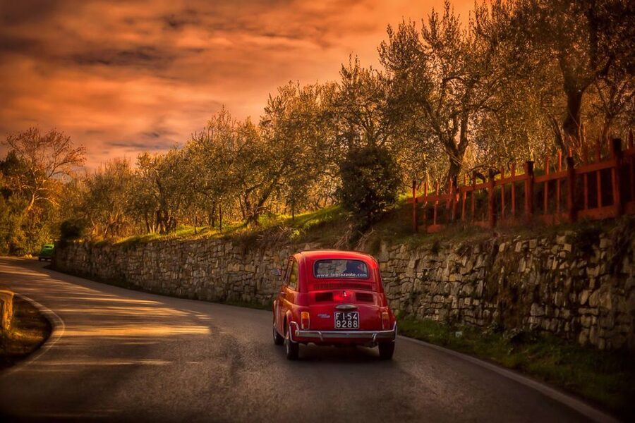 Florence Wine Tasting and Tuscan Lunch in a Vintage Fiat 500 - Getting Ready to Drive a Manual Vintage Car