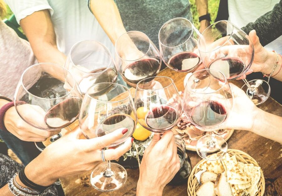 Florence: Wineries, Tastings, Lunch & San Gimignano Day Trip - Organic Chianti winery stop: vineyards, cellar ageing, and olive oil secrets