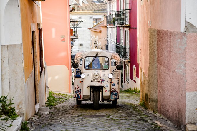 Food & Wine Lisbon Tour with Local Guide in Private Eco Tuk Tuk - Key things to know before you go