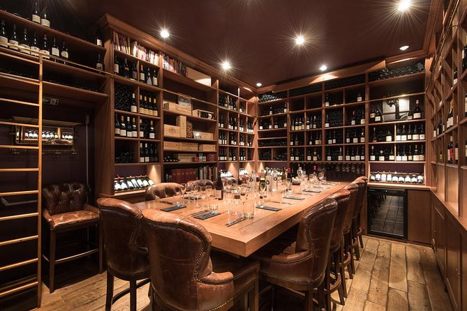 French Gourmet Cuisine: Dinner and Wine Pairing - Ô Chateau Near the Louvre: The Setting That Keeps It Easy