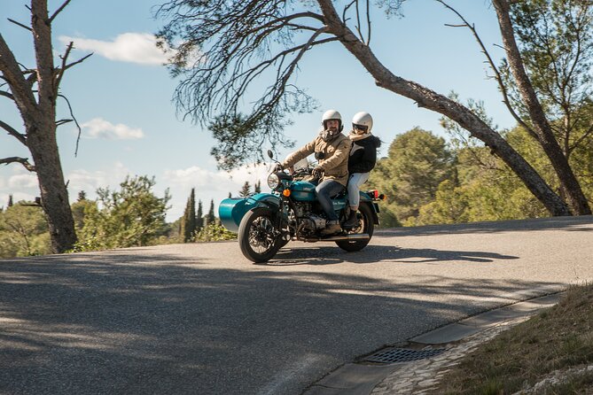 From Aix-en-Provence: 2-Hour Wine & Scenery Sidecar Tour - Pickup in Aix: Getting to the Paul Cézanne Statue Area