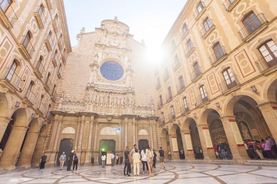 From Barcelona: Montserrat Half-Day Wine and Tapas Trip - Oller del Mas in a 10th-century castle: wine tasting with real setting