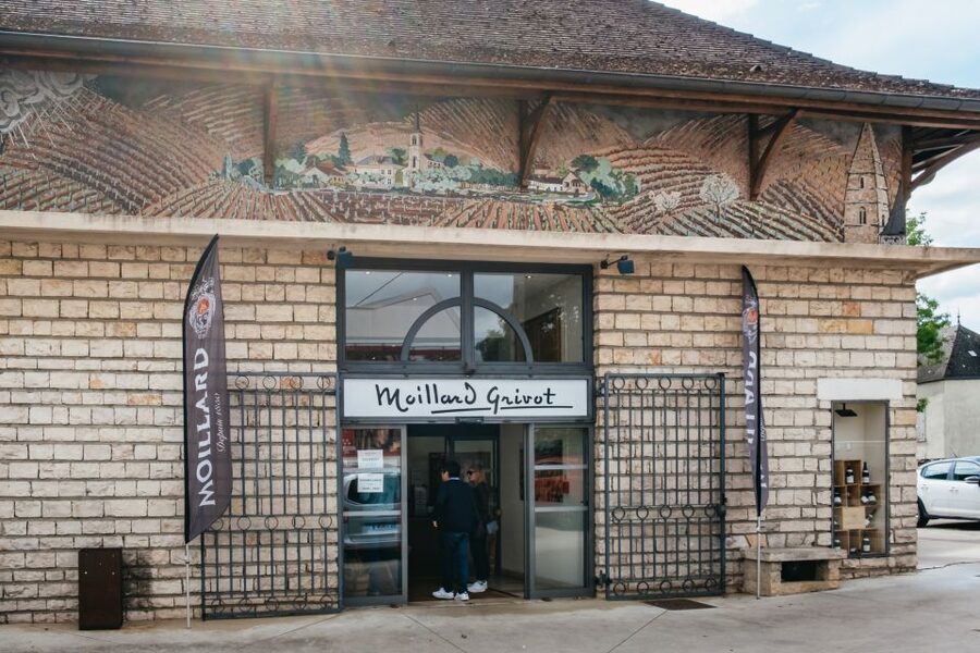 From Beaune: Burgundy Day Trip with 14 Wine Tastings - Lunch in Burgundy: pay attention to what the guide recommends