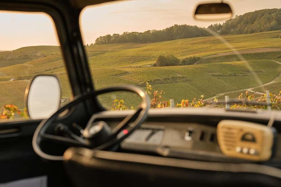 From Epernay : Champagne tasting with a vintage car - Meeting at Épernay: finding the vintage Renault on the right street