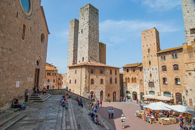 From Florence: Classic Chianti Villages and Wine Roads by Minivan - Getting out of Florence fast: the minivan advantage
