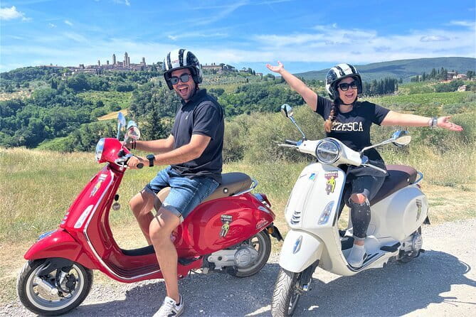 From Florence: Small-Group Tuscany Vespa Tour with Lunch & Wine - From Florence out to Chianti: where the guide sets the tone