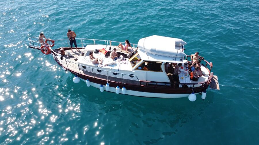 From La Spezia: Cinque Terre Boat Tour with Lunch and Wine - Practical tips so your day goes smoothly