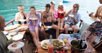 From La Spezia: Cinque Terre Boat Tour with Lunch and Wine - The day’s backbone: Portovenere, Palmaria pools, then the five villages