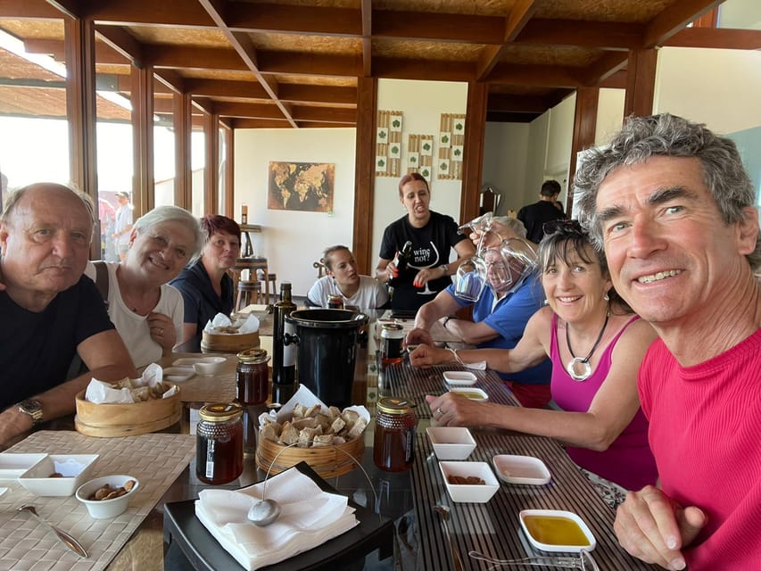 From Pinhão: Douro Valley Tour w/ Wine Tasting and Boat Trip - Guides Make the Day: The Storytelling That Turns Scenery Into Context