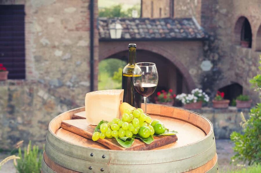 From Pisa or Lucca: Half-Day Tuscany Chianti Wine Tasting - Key things that make this tour work