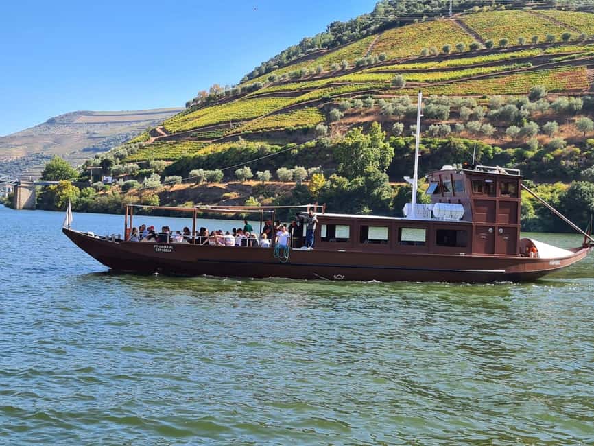 From Porto: 2 Wine Regions, Farm Lunch, and Boat Ride - From Trindade Metro to Régua: how the day actually starts
