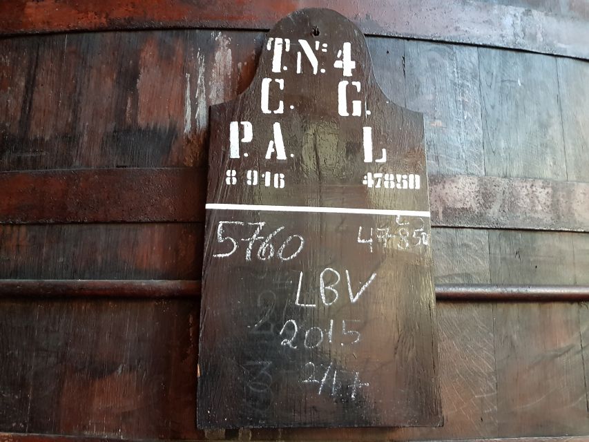 From Porto: Douro Valley 3 Vineyards Tour with Lunch - Guides, Group Size, and How Smooth It Feels
