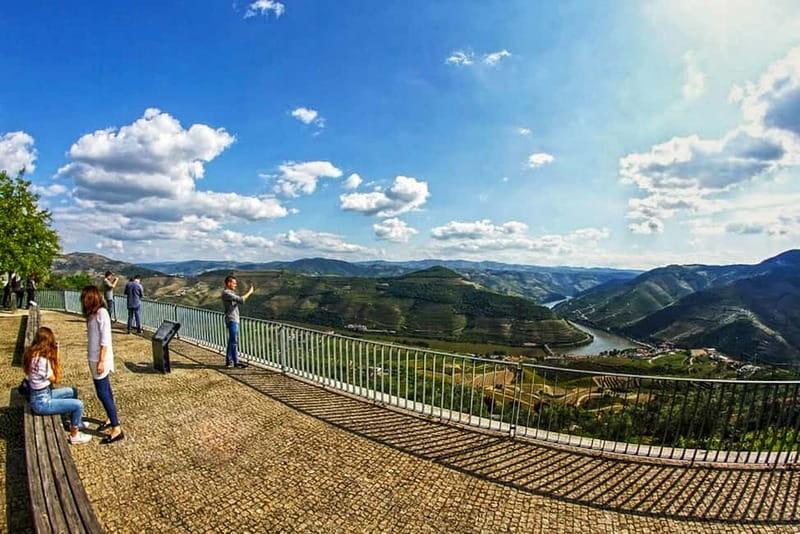 From Porto: Douro Valley with Wineries, Lunch and Boat Trip - Starting in Porto: Igreja da Lapa to the Douro in one smooth push