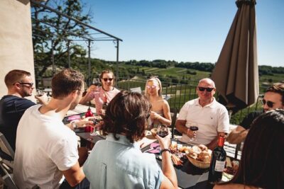 From Saint-Emilion : Electric Bike Day Tour with Wine Tastings and Picnic Lunch - Meeting Rustic Vines at 10:30 and getting ready