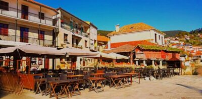 From Santiago: Rías Baixas Galicia Seafood & Wine Day Tour - Morning pickup and the ride out of Santiago