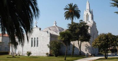From Santiago: Tour to Rias Baixas with Boat Trip and Winery - Getting there: private coach comfort and a schedule with breathing room