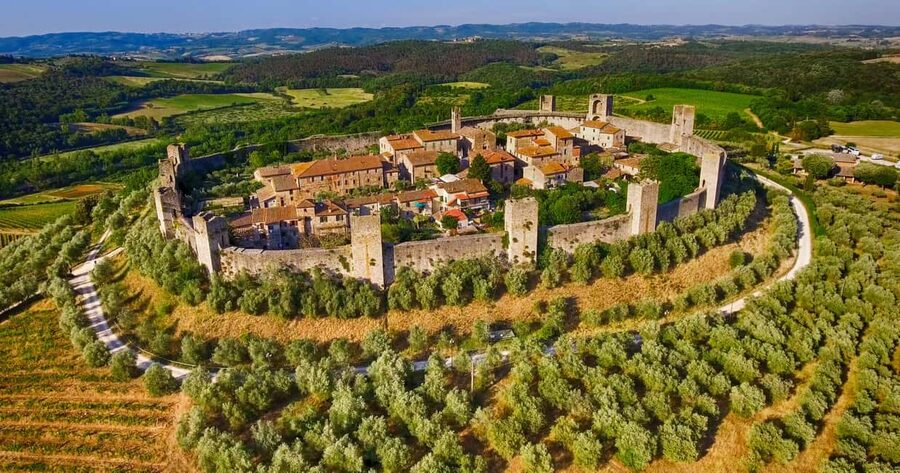 From Siena: Chianti and Castles Tour with Wine Tastings - Minivan comfort, small group size, and practical tips