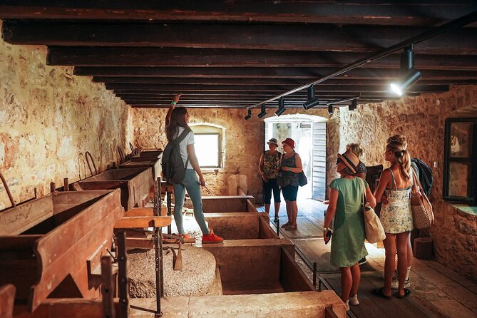 From Split: Krka Waterfalls, Food & Wine Tasting Tour - Getting out of Split: air-conditioned bus and first tips