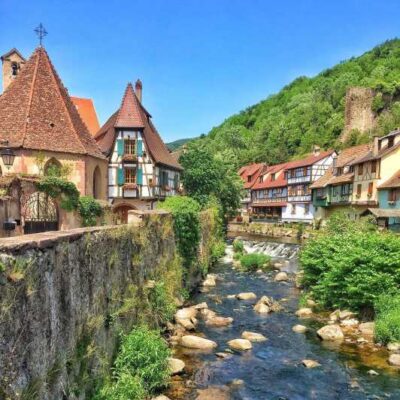 From Strasbourg: Medieval Villages & Wine Tasting Day Trip - Ribeauvillé’s Pedestrian Streets and Hunawihr’s Fountain Photo Moment